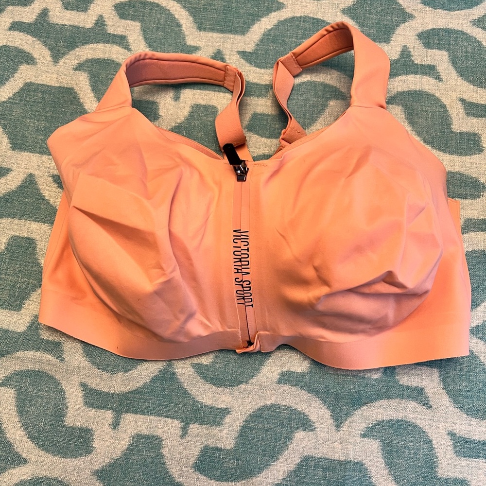 Victoria Secret sports bra, size 38DDD.